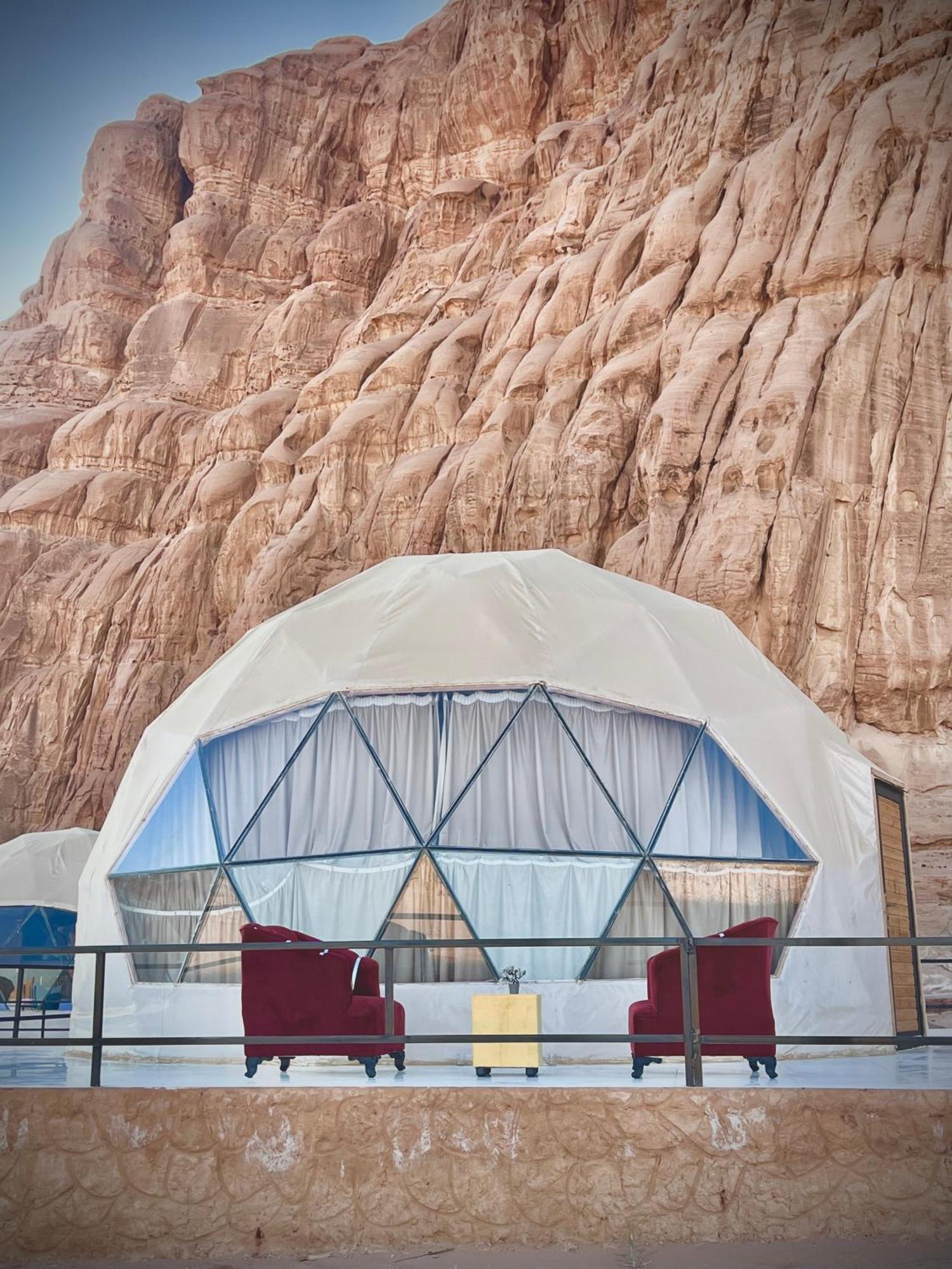 Rum Victoria Luxury Camp Wadi Rum Esterno foto