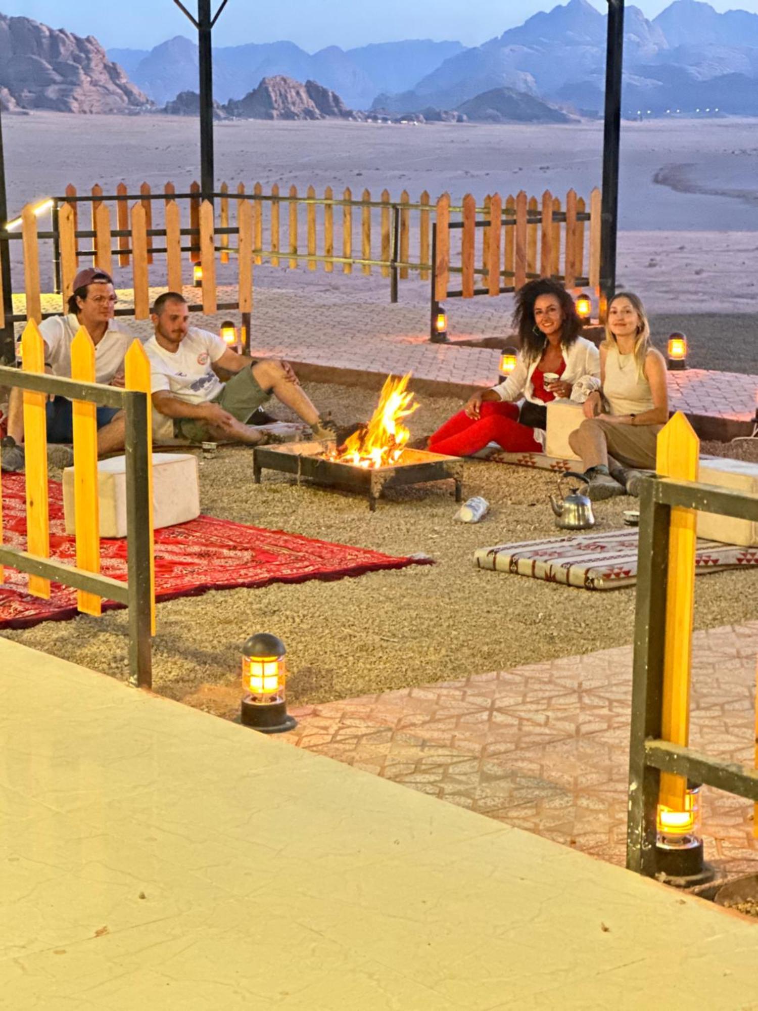Rum Victoria Luxury Camp Wadi Rum Esterno foto
