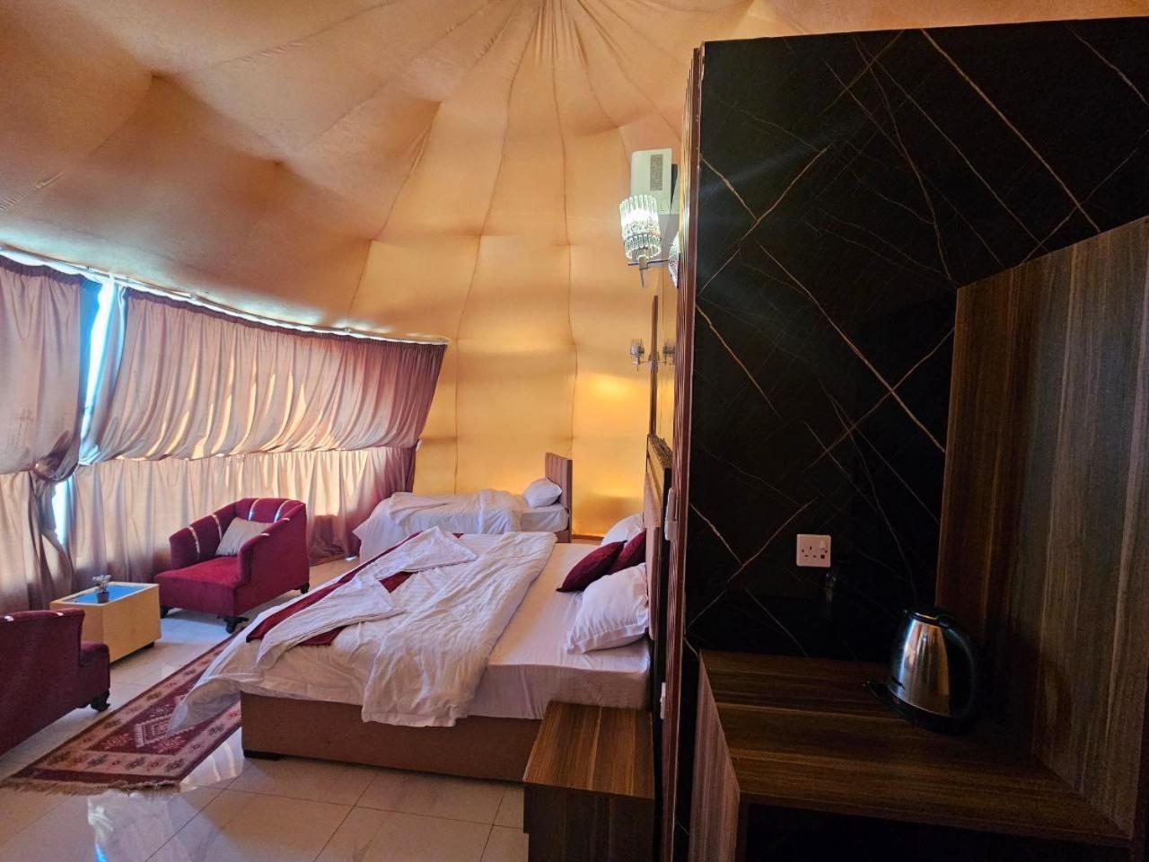Rum Victoria Luxury Camp Wadi Rum Esterno foto