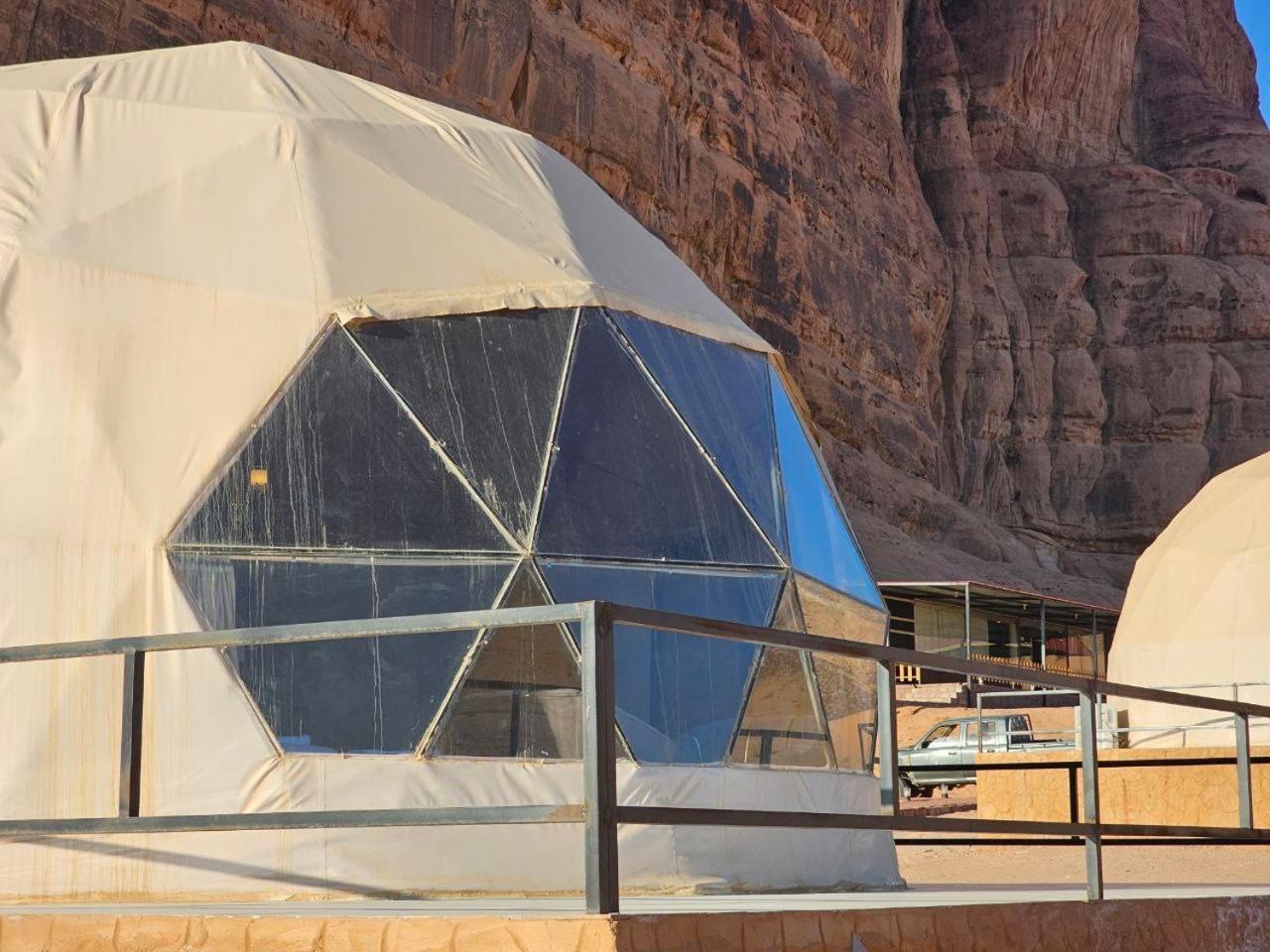 Rum Victoria Luxury Camp Wadi Rum Esterno foto