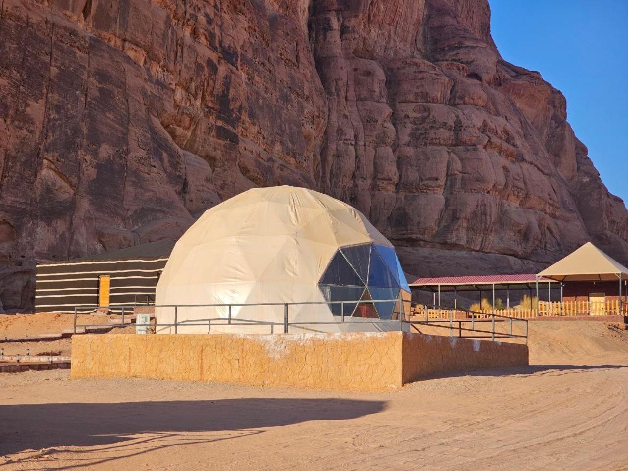 Rum Victoria Luxury Camp Wadi Rum Esterno foto