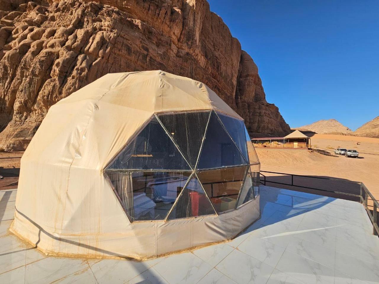 Rum Victoria Luxury Camp Wadi Rum Esterno foto