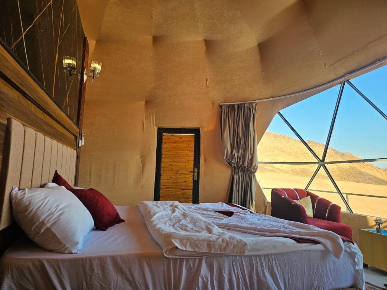 Rum Victoria Luxury Camp Wadi Rum Esterno foto