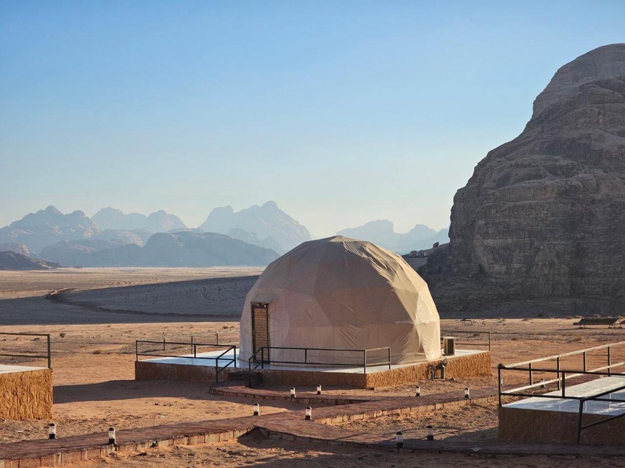 Rum Victoria Luxury Camp Wadi Rum Esterno foto