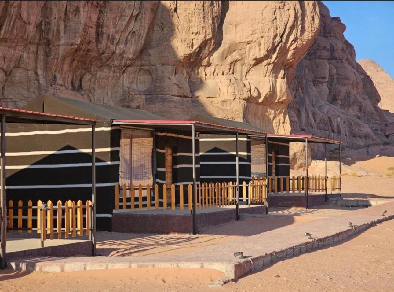 Rum Victoria Luxury Camp Wadi Rum Esterno foto
